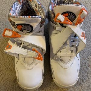 Air Jordan Bugs Bunny 8’s